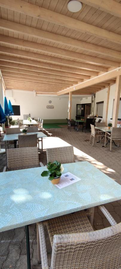 Gasthaus Pension Rezatgrund Windsbach ภายนอก รูปภาพ
