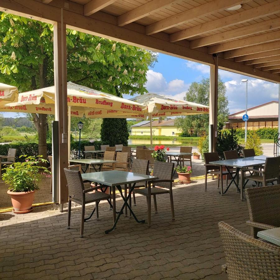 Gasthaus Pension Rezatgrund Windsbach ภายนอก รูปภาพ